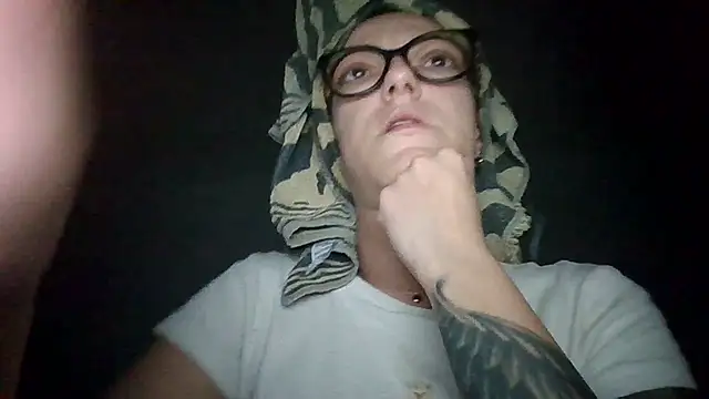 IzabelllNoir online show from June 25, 2026, 8:24 pm