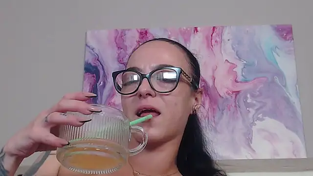IzabelllNoir online show from July 20, 2026, 10:50 am