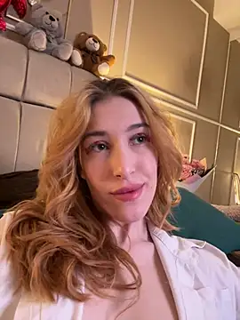 Snapshot of SerenaBennet chatting on March 8, 2025, 9:51 pm SerenaBennet online show from March 8, 2025, 9:51 pm