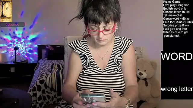 Snapshot of YourDreamLoverr chatting on July 12, 2026, 11:18 pm YourDreamLoverr online show from July 12, 2026, 11:18 pm