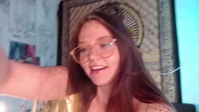 Snapshot of cranberry_hot chatting on March 16, 2025, 6:53 am cranberry hot online show from March 16, 2025, 6:53 am