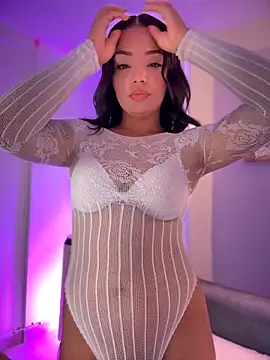 Sara LipsX online show from May 3, 2026, 1:11 am