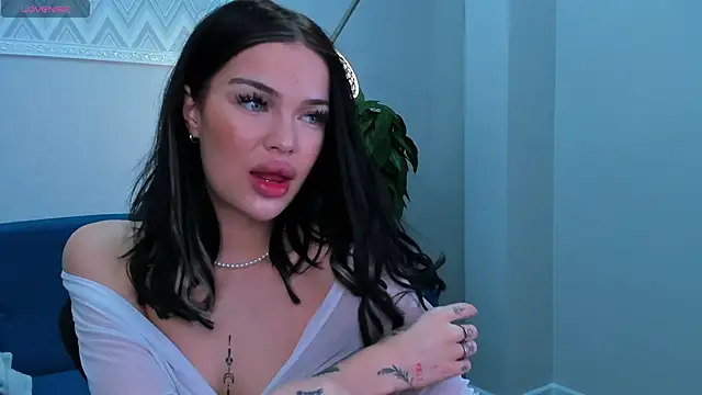 Angel Sapphire  online show from December 26, 2024, 12:16 pm