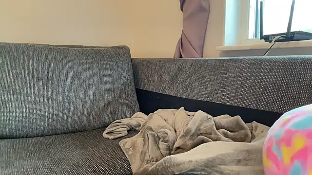 Snapshot of cumwithmee3 chatting on October 14, 2025, 12:28 pm cumwithmee3 online show from October 14, 2025, 12:28 pm