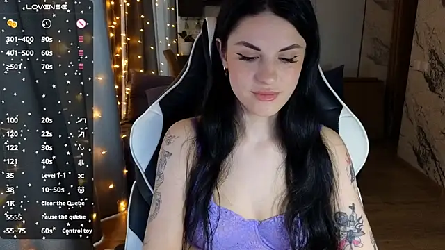 Snapshot of Mary___Moore chatting on February 11, 2025, 6:51 am Mary Moore online show from February 11, 2025, 6:51 am