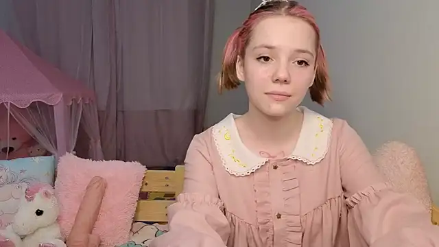 Snapshot of PrincessLittleKiki chatting on April 17, 2026, 7:06 pm PrincessLittleKiki online show from April 17, 2026, 7:06 pm