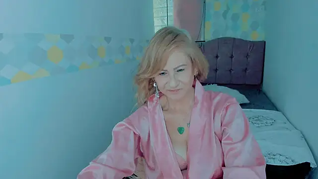 Snapshot of ScarletHoot_ chatting on December 30, 2024, 2:51 pm ScarletHoot online show from December 30, 2024, 2:51 pm