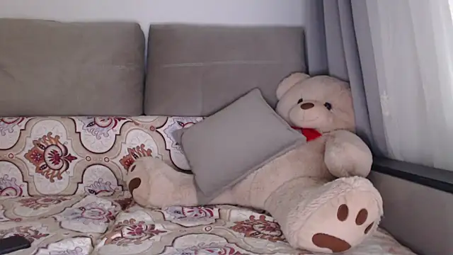  JustmeHere  online show from November 4, 2025, 8:46 am