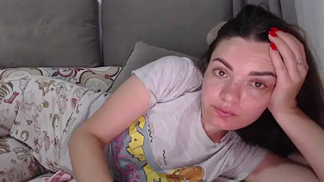  JustmeHere  online show from November 4, 2025, 8:52 pm