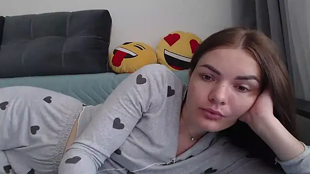  JustmeHere  online show from July 19, 2026, 8:51 am