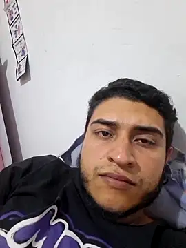 Juanhots online show from May 15, 2026, 11:01 pm