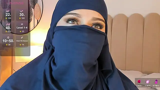 anna-henao online show from February 20, 2025, 2:02 pm