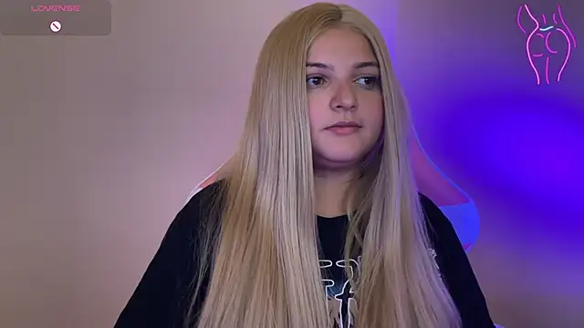 Snapshot of SweetPaige_ chatting on February 17, 2025, 10:47 pm SweetPaige online show from February 17, 2025, 10:47 pm