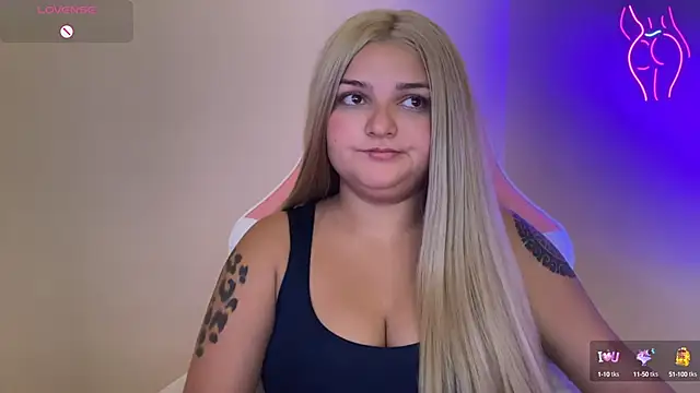 Snapshot of SweetPaige_ chatting on February 23, 2025, 9:16 pm SweetPaige online show from February 23, 2025, 9:16 pm