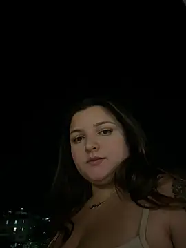 Snapshot of SweetPaige_ chatting on March 17, 2025, 12:08 am SweetPaige online show from March 17, 2025, 12:08 am