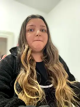 Snapshot of SweetPaige_ chatting on September 8, 2025, 3:44 pm SweetPaige online show from September 8, 2025, 3:44 pm