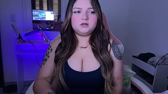 Snapshot of SweetPaige_ chatting on September 9, 2025, 1:43 pm SweetPaige online show from September 9, 2025, 1:43 pm