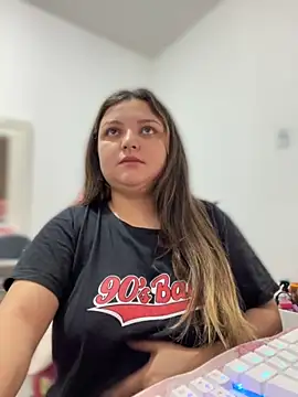 Snapshot of SweetPaige_ chatting on September 21, 2025, 3:46 pm SweetPaige online show from September 21, 2025, 3:46 pm