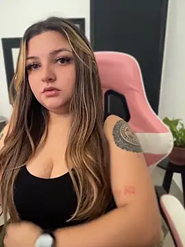 Snapshot of SweetPaige_ chatting on June 9, 2026, 2:06 pm SweetPaige online show from June 9, 2026, 2:06 pm
