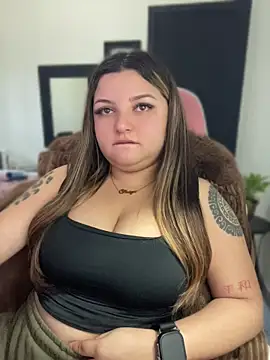 Snapshot of SweetPaige_ chatting on July 8, 2026, 1:48 pm SweetPaige online show from July 8, 2026, 1:48 pm