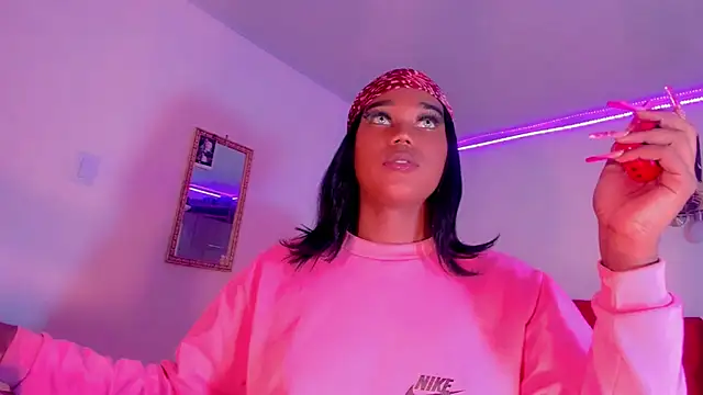 naomy  xx online show from March 13, 2025, 5:43 am