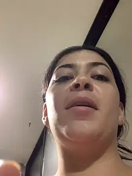 Snapshot of jamilaross chatting on February 16, 2025, 10:21 pm jamilaross online show from February 16, 2025, 10:21 pm