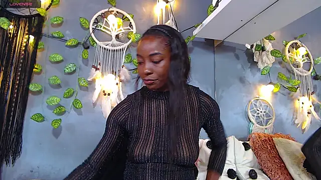 ItsVenuss online show from March 10, 2025, 6:34 pm