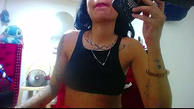 Snapshot of harry_lia_ chatting on November 12, 2025, 9:36 pm harry lia online show from November 12, 2025, 9:36 pm