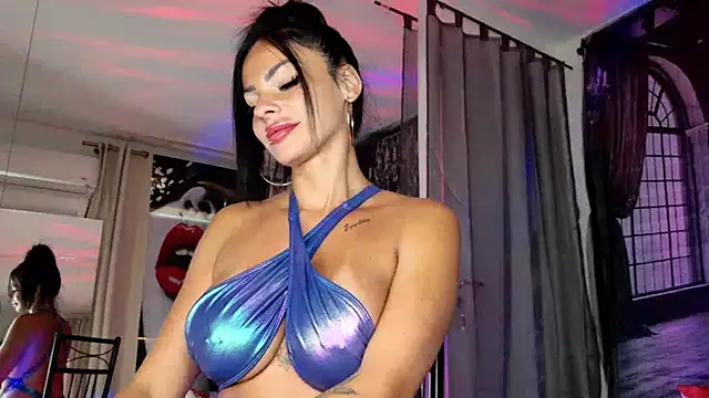 Snapshot of Elle_Vie chatting on July 29, 2026, 3:26 am Elle Vie online show from July 29, 2026, 3:26 am