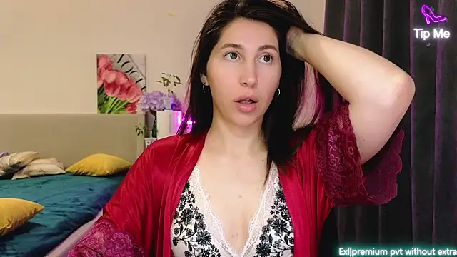 marrycolins online show from May 21, 2026, 3:02 am