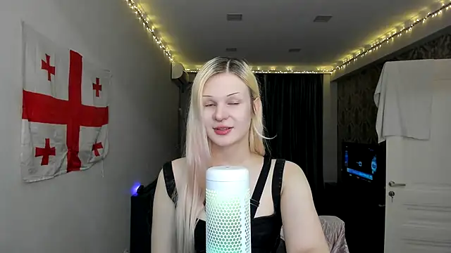 sashakiss99 online show from January 31, 2025, 4:27 pm