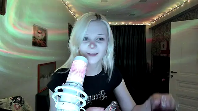 Snapshot of sashakiss99 chatting on September 15, 2025, 5:46 pm sashakiss99 online show from September 15, 2025, 5:46 pm