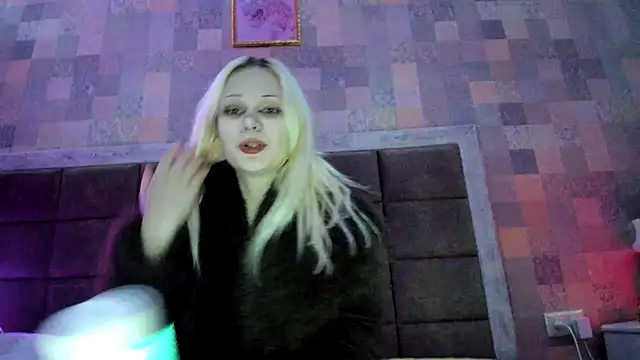 sashakiss99 online show from October 2, 2025, 6:59 pm