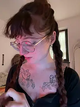 Snapshot of _foxygirl_ chatting on March 22, 2025, 5:09 pm foxygirl online show from March 22, 2025, 5:09 pm