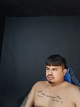 Snapshot of DickMasterfindom chatting on May 28, 2026, 6:10 am DickMasterfindom online show from May 28, 2026, 6:10 am