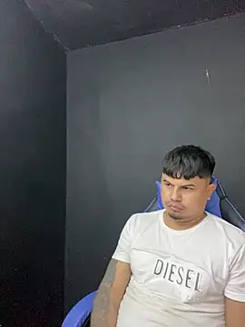 Snapshot of DickMasterfindom chatting on June 26, 2026, 3:55 am DickMasterfindom online show from June 26, 2026, 3:55 am