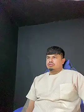 Snapshot of DickMasterfindom chatting on July 16, 2026, 1:22 am DickMasterfindom online show from July 16, 2026, 1:22 am