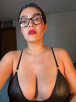 kathii95 online show from April 25, 2026, 1:41 am