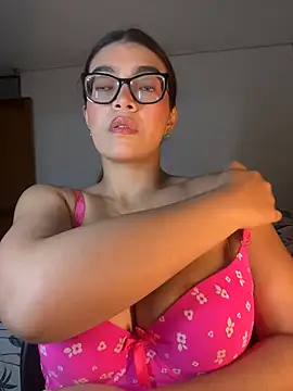 Snapshot of kathii95 chatting on May 3, 2026, 1:44 am kathii95 online show from May 3, 2026, 1:44 am
