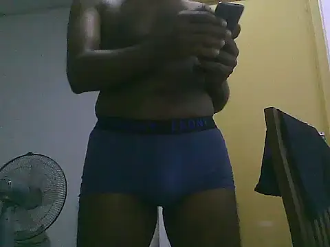 chocodk01 online show from February 12, 2026, 12:11 pm