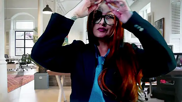 helenas fantasy online show from February 12, 2025, 1:52 am