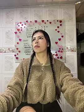 Snapshot of Alanna_atm_ chatting on February 12, 2025, 1:06 pm Alanna atm online show from February 12, 2025, 1:06 pm