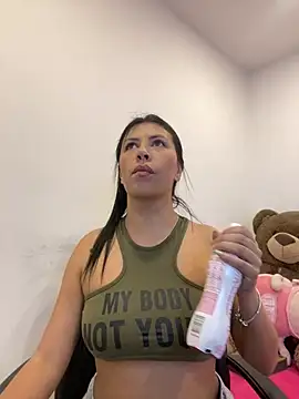 Snapshot of Alanna_atm_ chatting on July 3, 2026, 3:40 pm Alanna atm online show from July 3, 2026, 3:40 pm