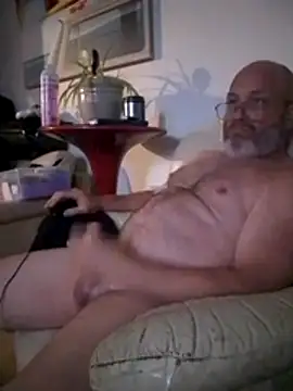 iambradz online show from April 20, 2026, 11:24 am