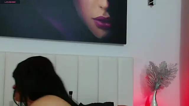 AnnaRos online show from February 26, 2025, 7:05 pm