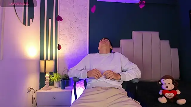 Snapshot of AlessandroDybala chatting on February 16, 2025, 12:10 pm AlessandroDybala online show from February 16, 2025, 12:10 pm