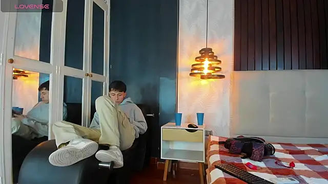 Snapshot of AlessandroDybala chatting on February 23, 2025, 3:18 pm AlessandroDybala online show from February 23, 2025, 3:18 pm