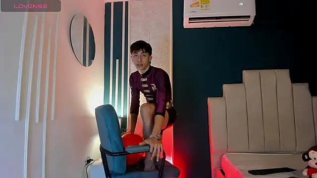 Snapshot of AlessandroDybala chatting on March 6, 2025, 2:40 pm AlessandroDybala online show from March 6, 2025, 2:40 pm