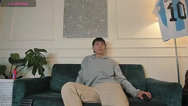 Snapshot of AlessandroDybala chatting on March 8, 2025, 3:13 pm AlessandroDybala online show from March 8, 2025, 3:13 pm