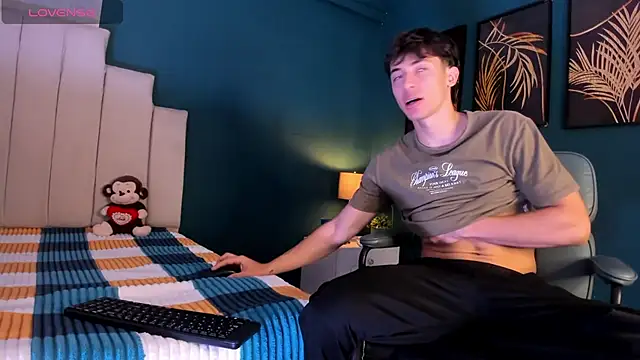 Snapshot of AlessandroDybala chatting on November 15, 2025, 12:23 pm AlessandroDybala online show from November 15, 2025, 12:23 pm